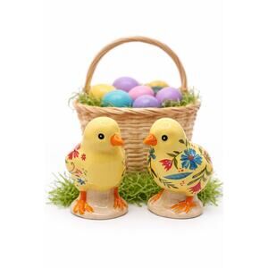 Vintage Ceramic Chick Salt Pepper Shakers Floral Easter Farmhouse Decor Set